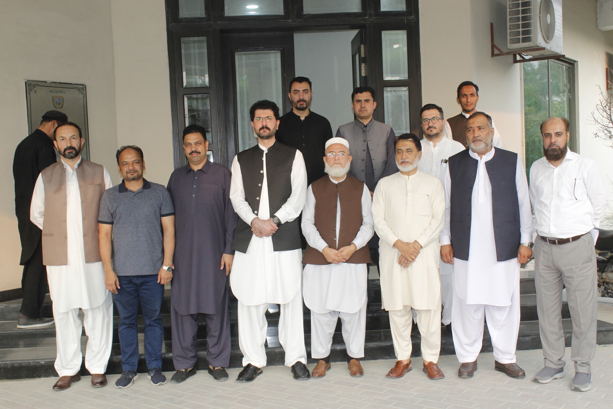 KP-DG Industries & Commerce